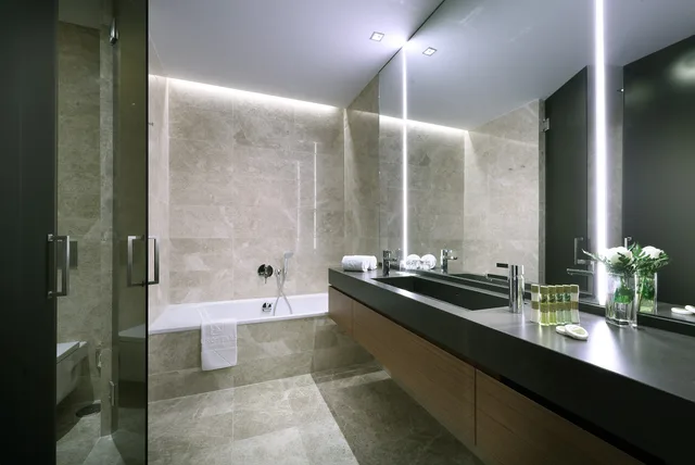 غرفة بسرير مزدوج مع أريكة، Eurostars Torre Sevilla 2/2