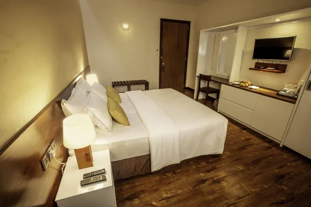 Deluxe, King Bed, No Window، Sevana City Hotel Kandy 1/3