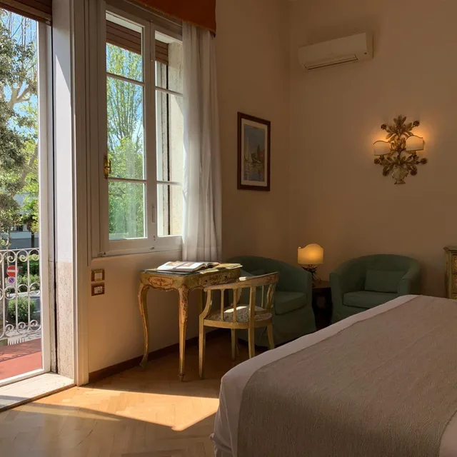 غرفة كومفورت بسرير كينج بشرفة، Hotel David 3/4