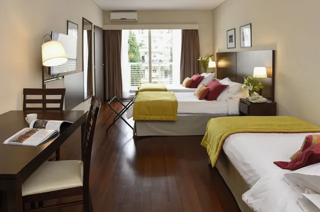 غرفة جونيور ثلاثية بثلاثة أسرّة، Argenta Suites Belgrano 1/2