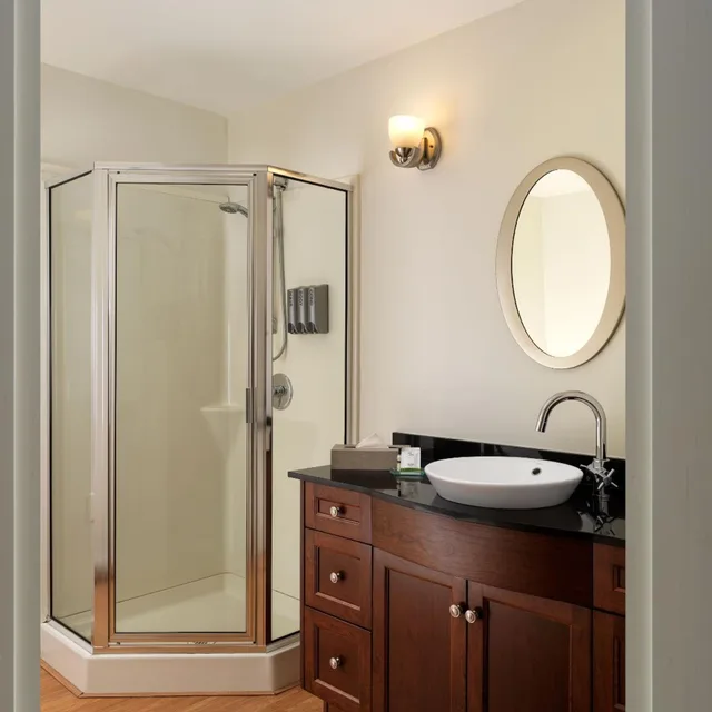 Grand, Dorset, Suite, King Bed، HUNTINGDON MANOR(FORMERLY Huntingdon Hotel & Suites) 8/9