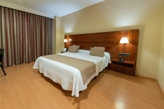 غرفة كلاسيكية بسرير مزدوج، Hotel Riscal 2/5