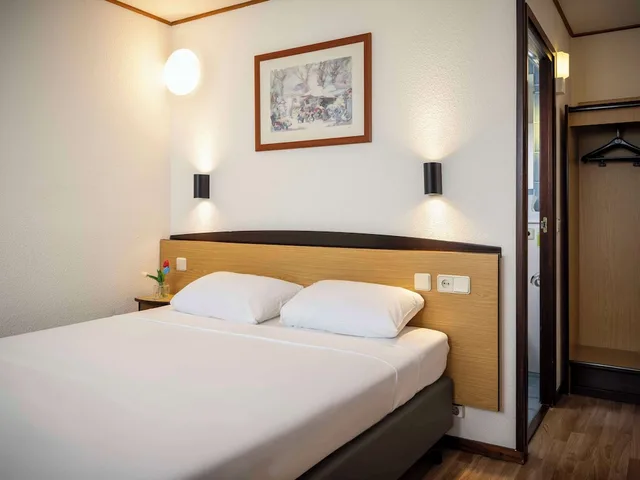 غرفة قياسية بسرير مزدوج، Campanile Gent 1/6