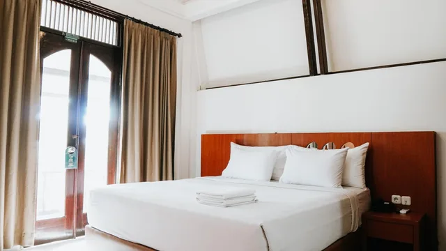 غرفة بسرير كوين، Hotel Tidar Malang 3/5