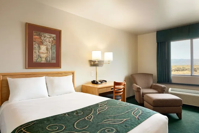 غرفة بسرير كينج، Travelodge By Wyndham Milford 1/3