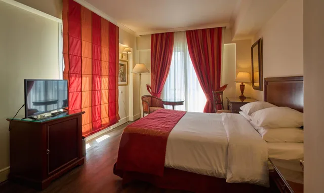 غرفة كلاسيكية بسرير مزدوج بإطلالة على البحر، Volos Palace 5/6