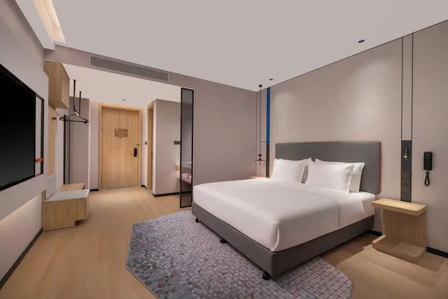 غرفة قياسية بسرير كينج لذوي الإعاقة، Holiday Inn Express Gongyi City Center by IHG 3/6