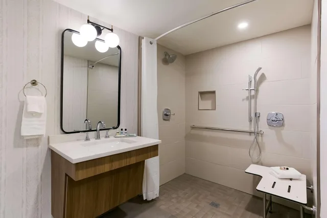 Suite, Multiple Beds, Accessible، Best Western Premier The Central Hotel & Conference Center 6/6