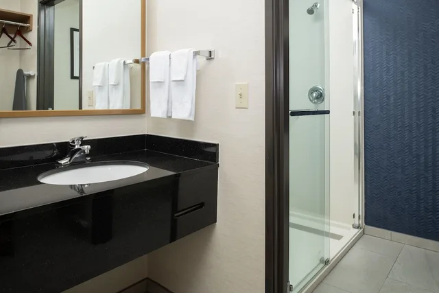 غرفة بسريرين كوين، Fairfield Inn & Suites By Marriott Portland Airport 2/2