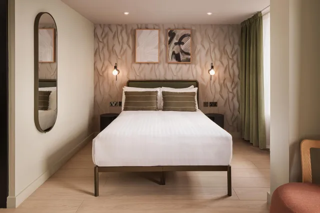 Renovated, Family، Central Park Hotel 5/10