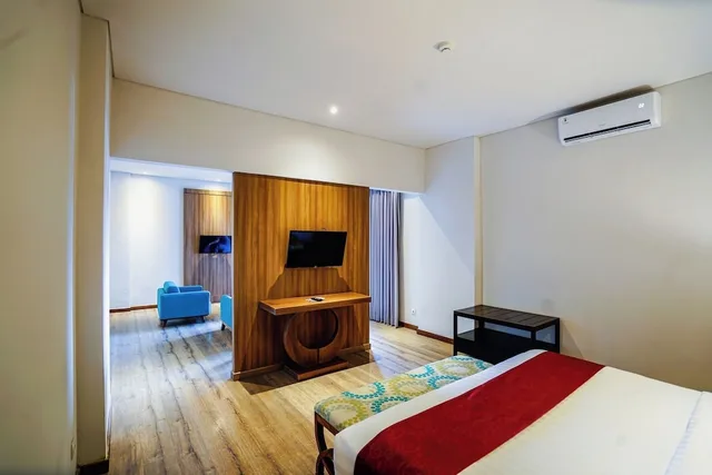 جناح بسرير مزدوج بحوض استحمام، The Kirana Canggu Hotel 3/5