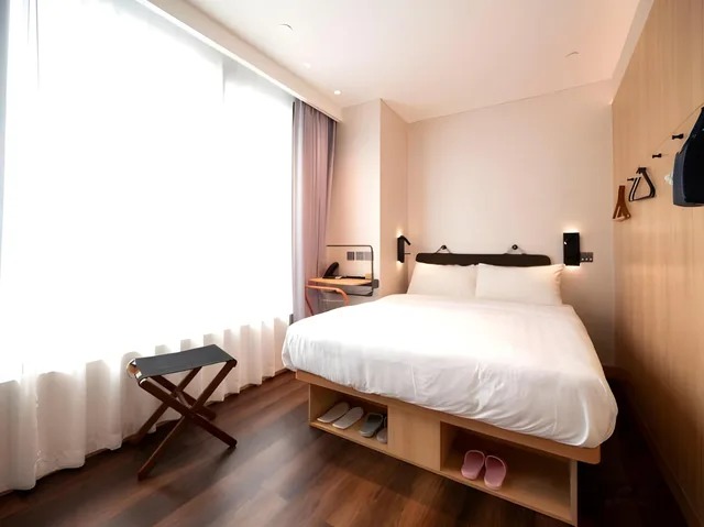 Signature, Superior, Double Bed, Harbour Bay Hotel 1/1