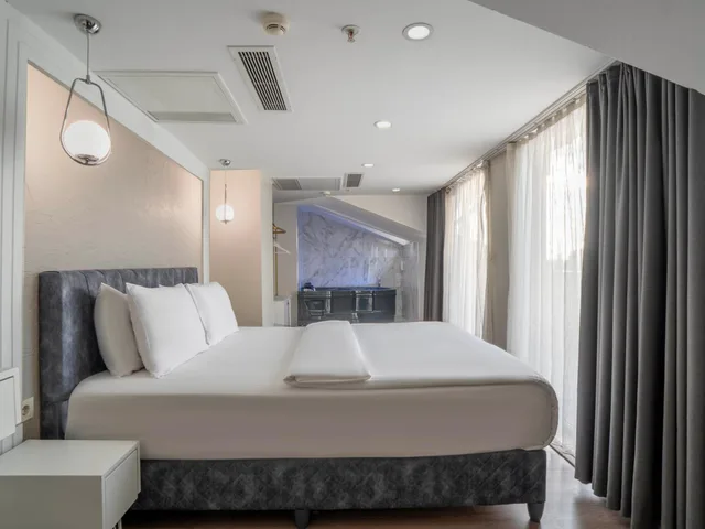 غرفة بسرير كوين بشرفة، Actuel Life Hotel 6/10