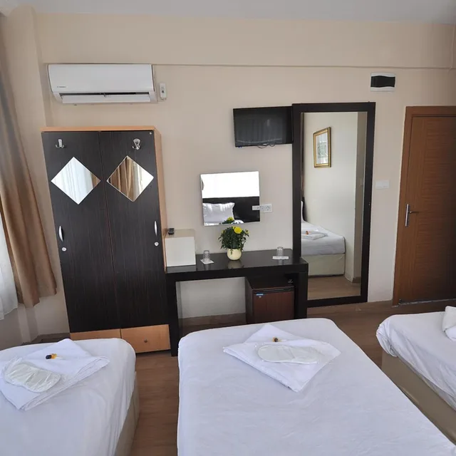 غرفة ثلاثية، Hotel Baykal 4/10
