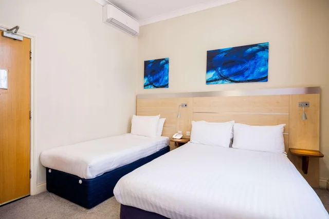 غرفة ثلاثية، Comfort Inn Victoria 3/10