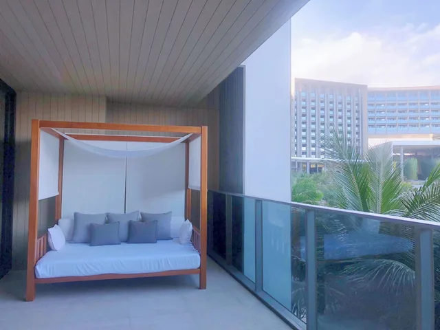 Suite, King Bed, Grand View, The Sanya Edition 1/6
