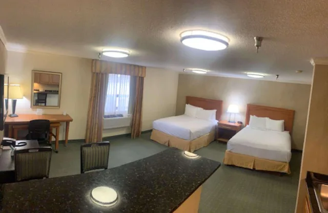 جناح، Best Western Davison Inn 1/3