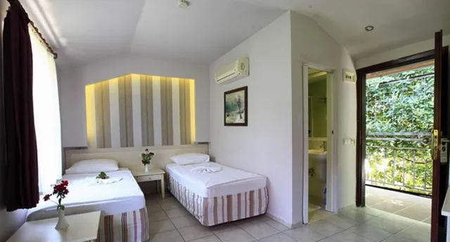 Standard Room Single Use، Leda Beach Hotel 1/2