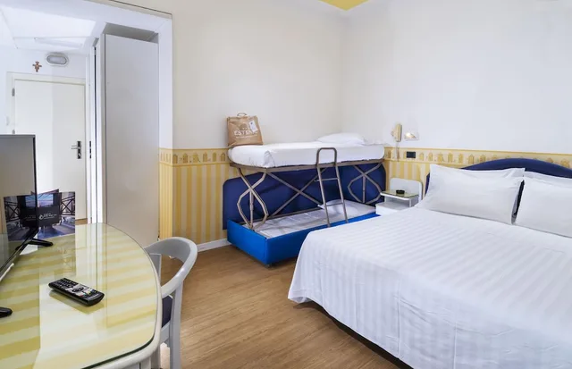 غرفة كلاسيكية رباعية، Hotel Estense 1/6