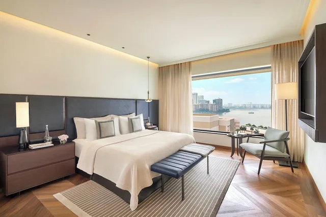 Residential, Suite, Bay View, The Oberoi Mumbai 1/4