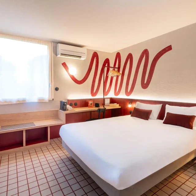 غرفة بسرير كوين لذوي الإعاقة، Best Western Hotel du Phare 1/3