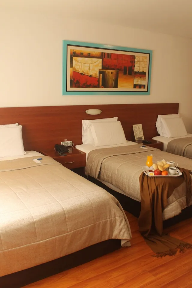 غرفة ثلاثية بثلاثة أسرّة، Hotel Vila Santa Miraflores 2/10