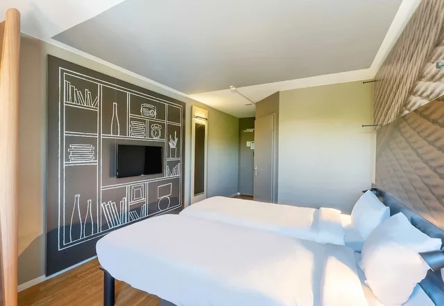 غرفة قياسية بسرير كوين، B&B Hotel Rothrist Olten 4/4