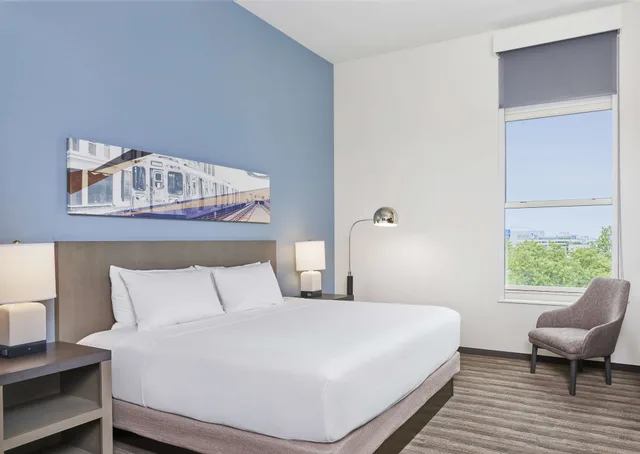 غرفة بسرير كينج، Hyatt House Chicago Medical University district 1/3