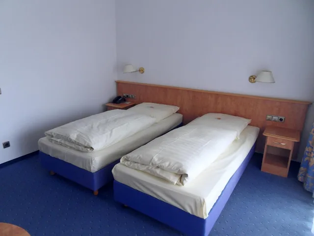 غرفة بسرير مزدوج بشرفة، Hotel Stadt Homburg 2/4