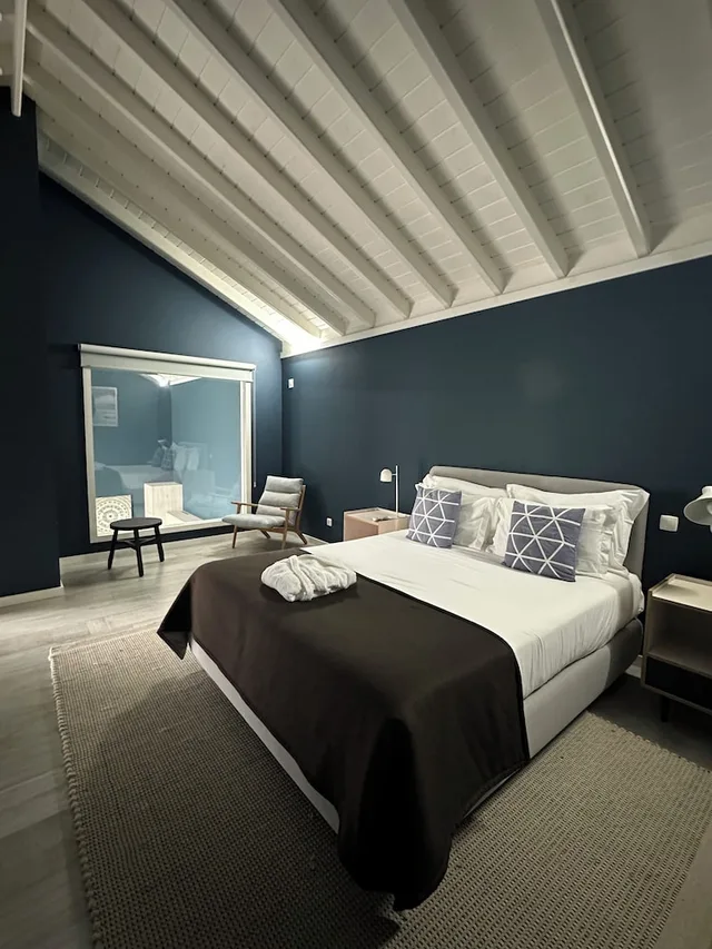 Duplex, Indigo, Blue, 2 King Beds, Sofa، Vinhas Do Calhau 1/3