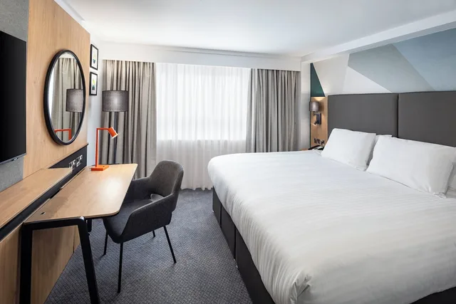 غرفة بريميوم بسرير كينج، Holiday Inn Aylesbury 7/8