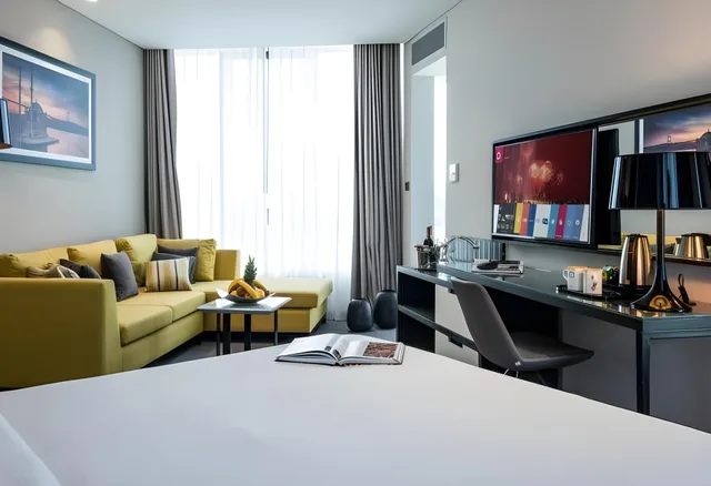 Centro, Suite, Queen Bed، Centro Westside Rotana 1/1