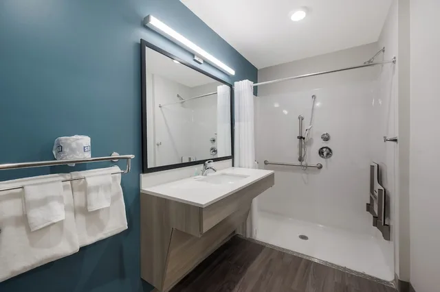 جناح بسرير كوين لذوي الإعاقة، WoodSpring Suites East Lansing - University Area 4/6