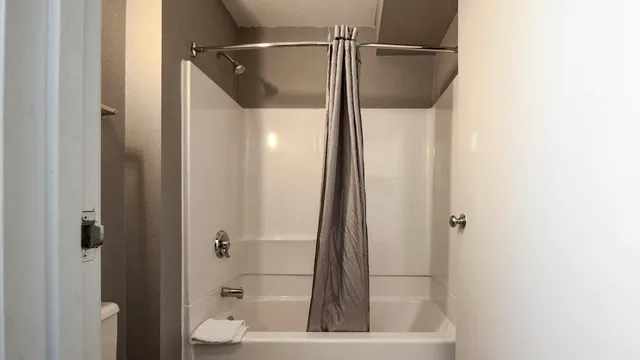 غرفة ديلوكس بسرير كينج للمدخنين، Motel6 Wethersfield, CT - Hartford 10/10