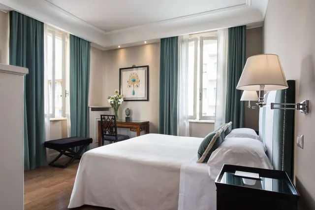 جناح بسرير كوين مع أريكة، Grand Francia And Quirinale Hotel 2/3