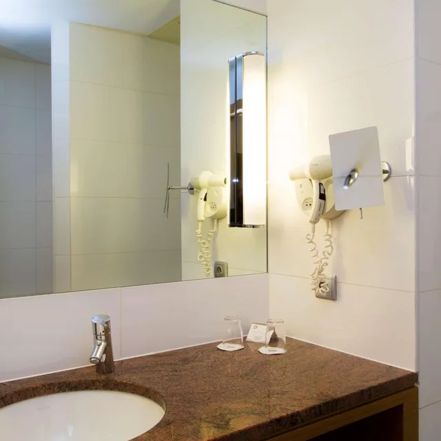 غرفة عائلية مع أريكة، Best Western Plus Monopole Metropole 8/8