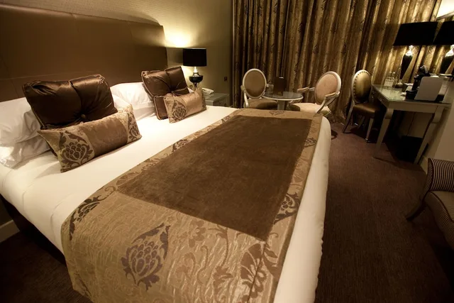 غرفة تنفيذية بسريرين منفصلين، The Oxfordshire Golf Hotel and Spa 2/6