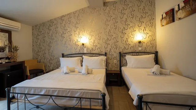 غرفة ثلاثية بسرير مزدوج وسرير فردي، Toti Boutique Rooms 5/6