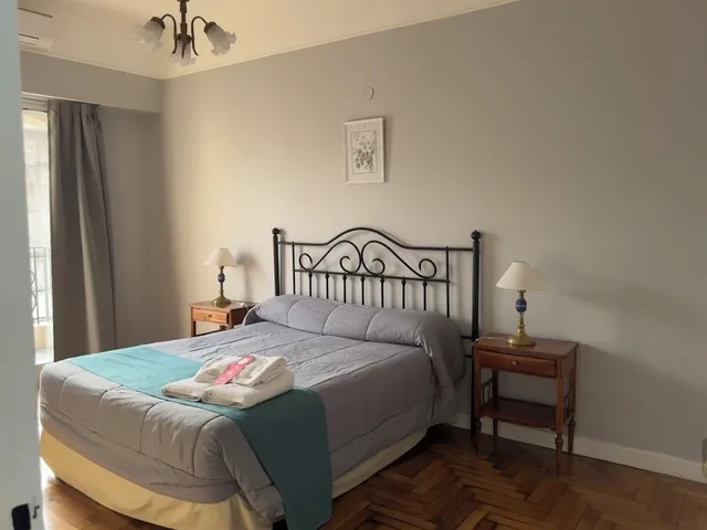 Room, Quintuple, 1 Double and 3 Single Beds، Hotel Lyon 4/10