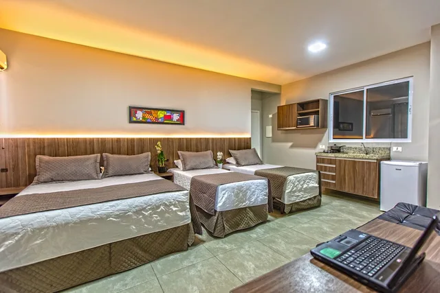 غرفة قياسية رباعية بسرير مزدوج وسريرين منفصلين، Concept Hotel Flat 4/10
