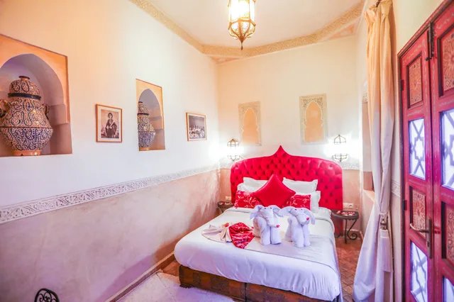 غرفة ديلوكس بسرير كوين بإطلالة على الفناء، Riad Melhoun Spa 4/10
