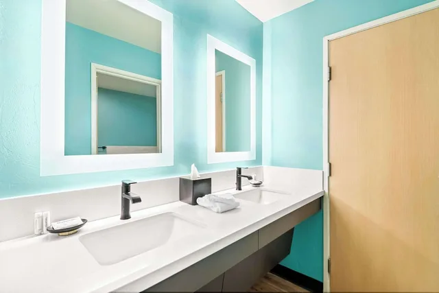 غرفة قياسية بسرير كينج، Maverick Hotel Eugene Near University, Ascend Hotel Collection 7/7