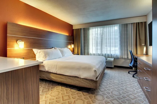 غرفة قياسية بسرير كينج، Holiday Inn Express Poughkeepsie 7/10