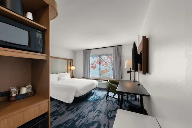 غرفة بسرير كينج لذوي الإعاقة، Fairfield Inn & Suites by Marriott Brooksville Suncoast Parkway 3/5