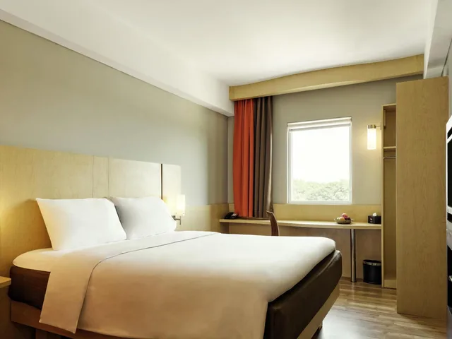 غرفة قياسية بسرير كوين بإطلالة على الجبل، Ibis Padang 6/8