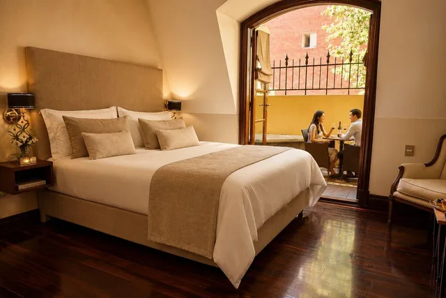 loft, terrace, Miravida Soho and Wine Bar 5/7
