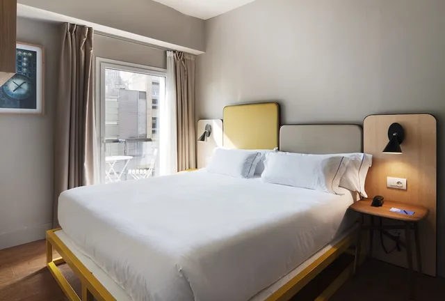 Tower, Executive, Queen Bed, Balcony، One Shot Colon 46 1/6