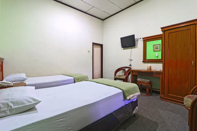Superior, Double Bed, Hotel Sumatera 2/4