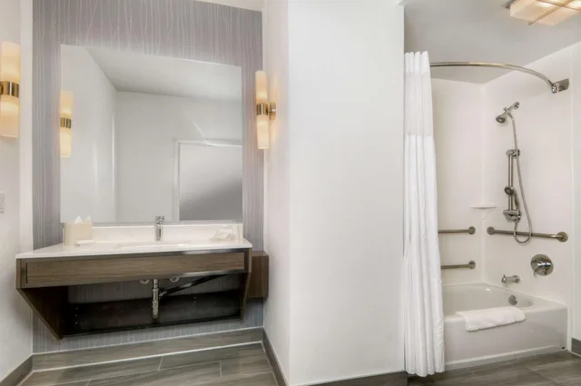 غرفة لذوي الإعاقة، Hilton Garden Inn Livermore 6/8