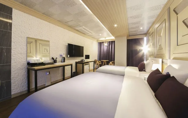 جناح بسريرين منفصلين وسرير كوين، The Marine View Hotel 8/10